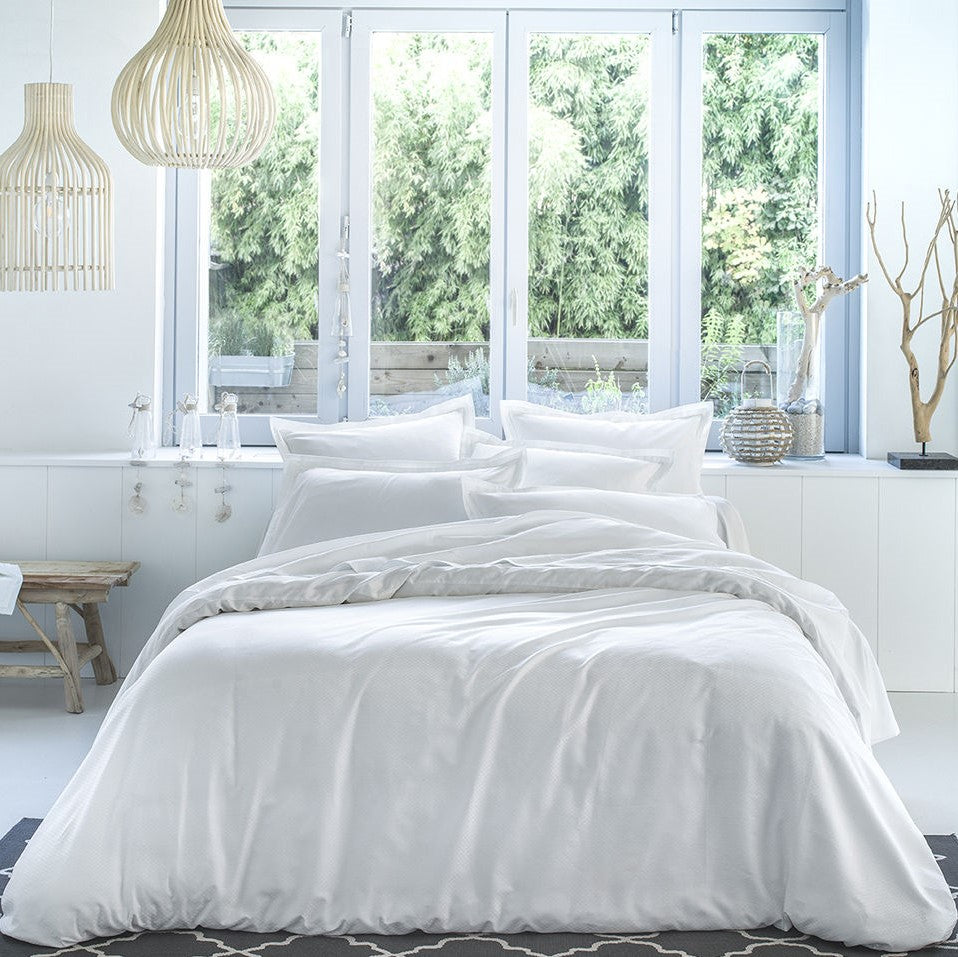 Housse de couette Bord de Mer Anne de Solène en satin de coton jacquard blanc